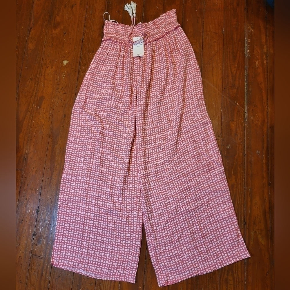 NWT Kiwi & Punch Med Flamingo Pink Palazzo pants